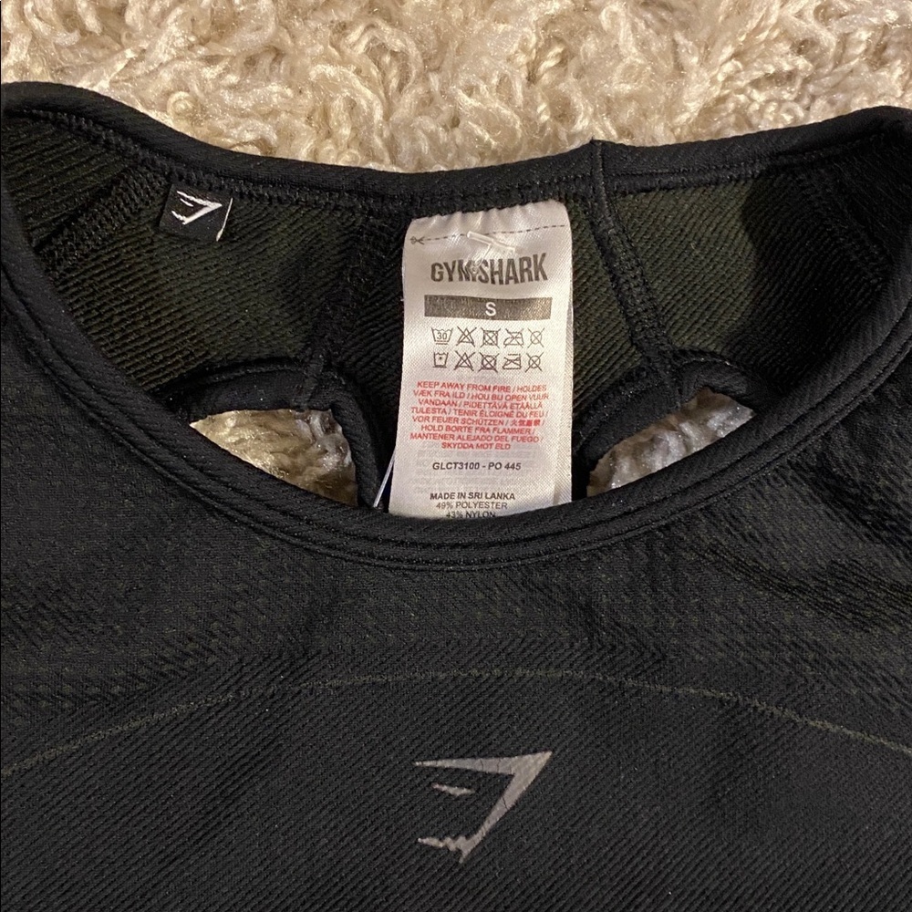 Gymshark Black Women's Crop Top size S - Picture 2 of 3